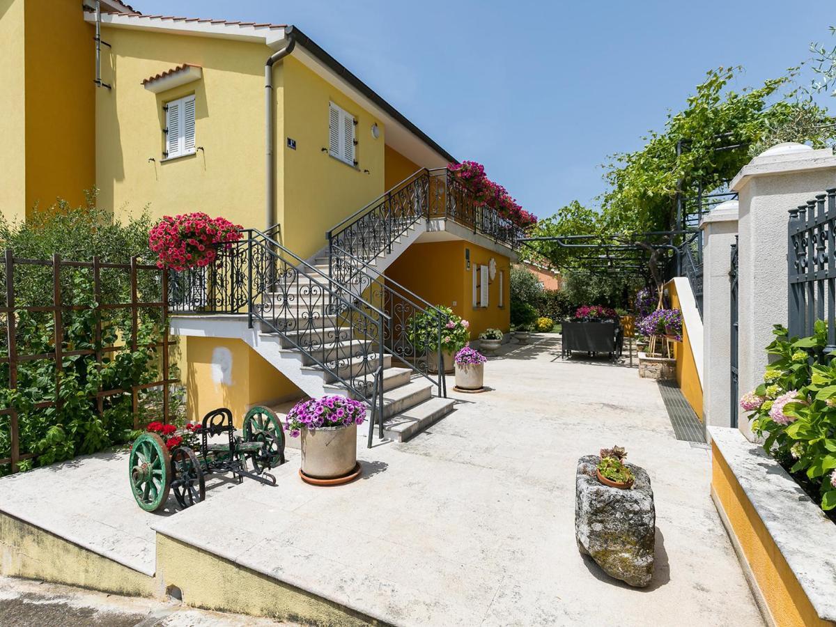 Residence Matilda Vrsar Exterior photo